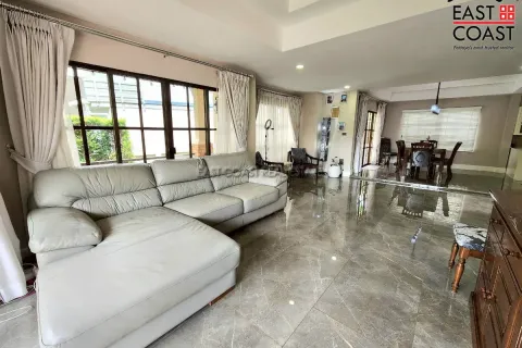 Casa de 3 dormitorios en Pattaya, Tailandia № 212413 - foto 3