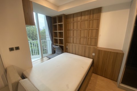 Студия в кондо в Ваттхане, Бангкок, Таиланд № 151783 - фото 2