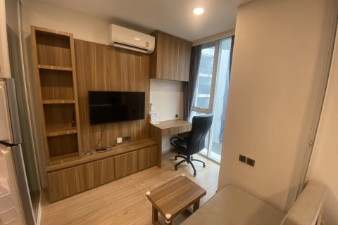 Студия в кондо в Ваттхане, Бангкок, Таиланд № 151783 - фото 4