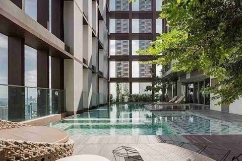 Condo in Bangkok, Thailand, 2 bedrooms № 183326 - photo 2