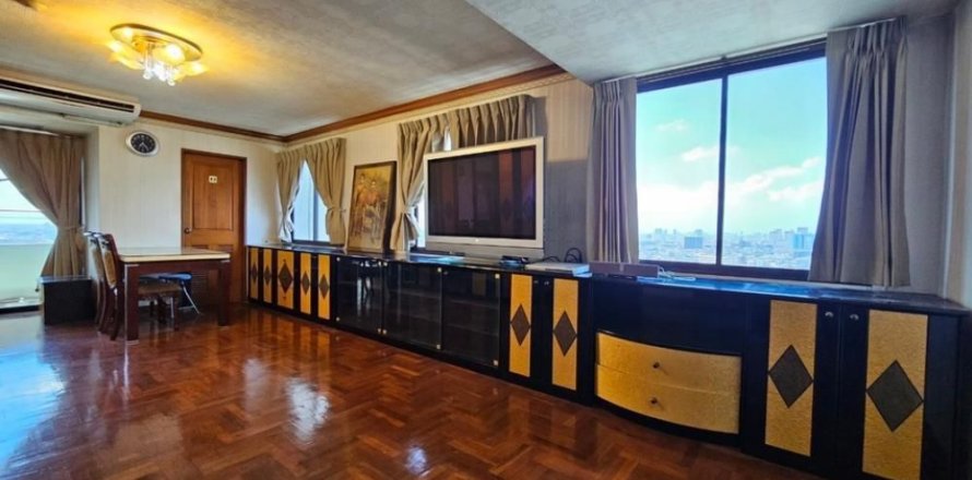 Condo in Samphanthawong, Bangkok, Thailand, 3 bedrooms  № 152160