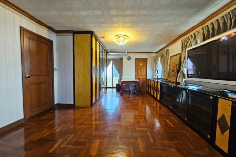 Condo in Samphanthawong, Bangkok, Thailand, 3 bedrooms  № 152160 - photo 5