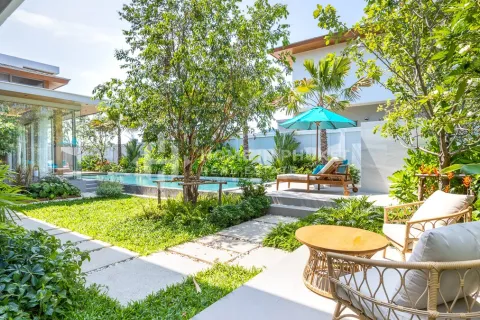 House in Phuket, Thailand 5 bedrooms № 209585 - photo 2