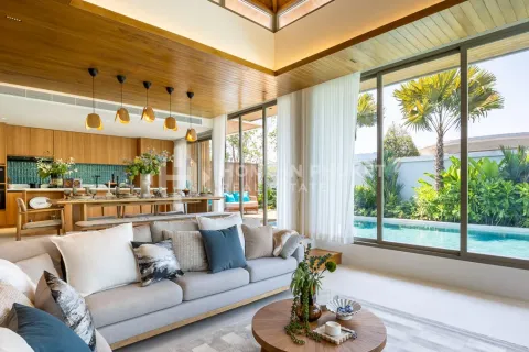 House in Phuket, Thailand 5 bedrooms № 209585 - photo 3