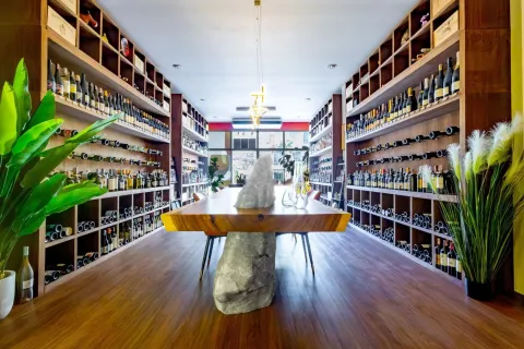 Коммерческая недвижимость в Пхукете, Таиланд  № 160454