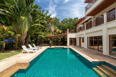 Villa on Surin Beach, Thailand 5 bedrooms № 223408
