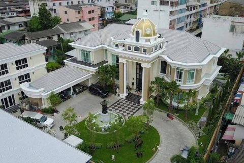 Villa in Din Daeng, Bangkok, Thailand 5 bedrooms № 163421