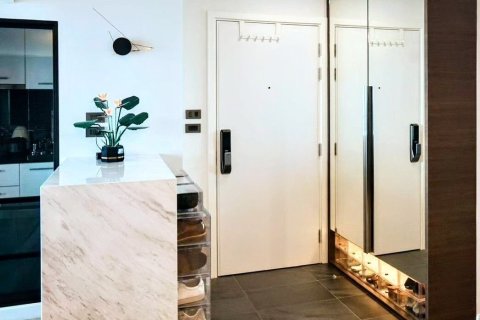 Studio dans le Condo à Yan Nawa, Bangkok, Thaïlande № 163424 - photo 8