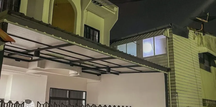 Townhouse in Phaya Thai, Bangkok, Thailand 3 bedrooms № 163423