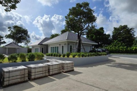 Вилла в Паттайе, Таиланд с 6 спальнями  № 161100 - фото 10