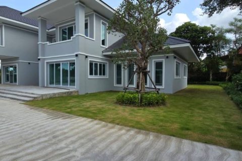 Вилла в Паттайе, Таиланд с 6 спальнями  № 161100 - фото 2