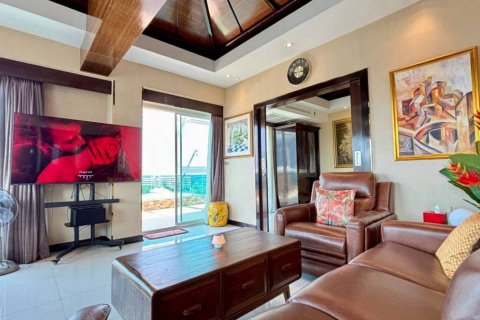 Penthouse in Pattaya, Thailand 3 bedrooms № 161103 - photo 3