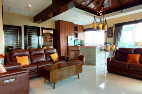 Condo in Bang Lamung, Thailand, 3 bedrooms  № 161103