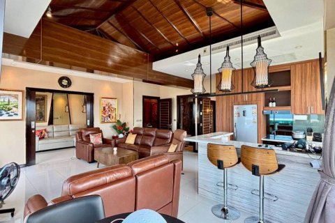 Penthouse in Pattaya, Thailand 3 bedrooms № 161103 - photo 4