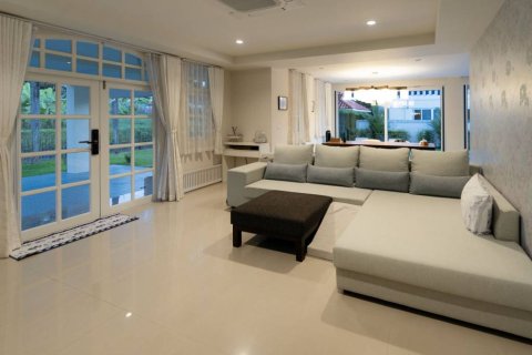 Villa in Kathu, Thailand 2 bedrooms № 161105 - photo 4