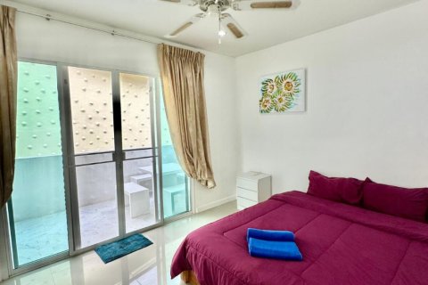 Penthouse in Phuket, Thailand 3 bedrooms № 214266 - photo 9