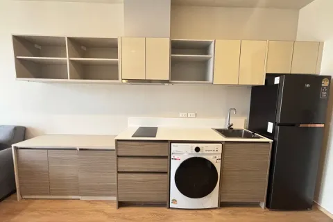 Studio dans le Condo à Sathon, Bangkok, Thaïlande  № 164661 - photo 9