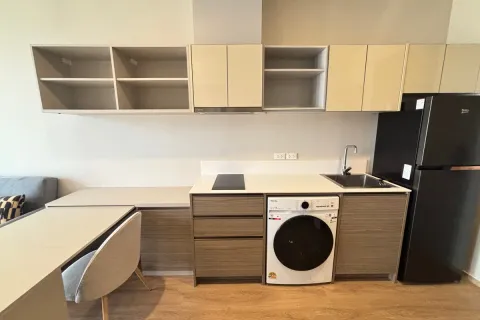 Studio dans le Condo à Sathon, Bangkok, Thaïlande  № 164661 - photo 3