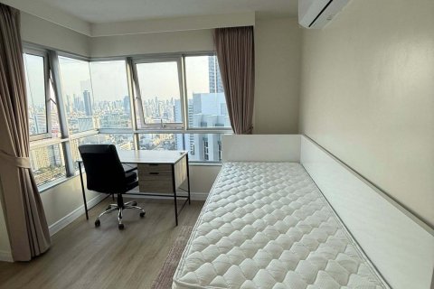 Condo in Huai Khwang, Bangkok, Thailand, 2 bedrooms  № 164662 - photo 11