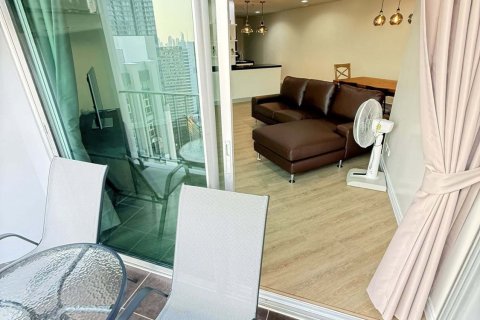 Condo in Huai Khwang, Bangkok, Thailand, 2 bedrooms  № 164662 - photo 20