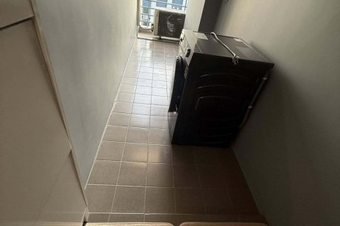 Condo in Huai Khwang, Bangkok, Thailand, 2 bedrooms  № 164662 - photo 18