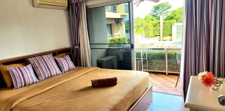 Condo in Phuket, Thailand, 2 bedrooms  № 164659