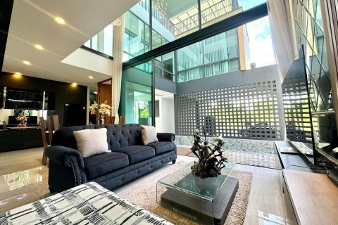 Villa in Chiang Mai, Thailand 3 bedrooms № 155351 - photo 4