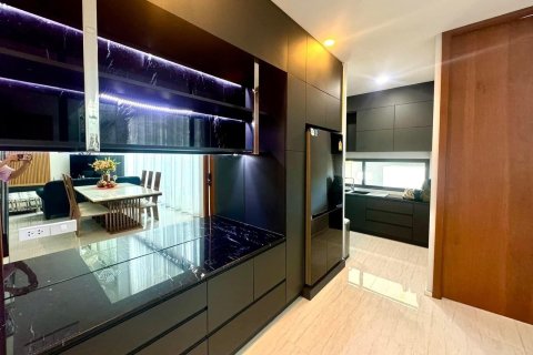 Villa in Chiang Mai, Thailand 3 bedrooms № 155351 - photo 6