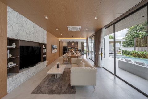 House in Chiang Mai, Thailand 5 bedrooms № 155346 - photo 11