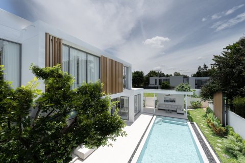 House in Chiang Mai, Thailand 5 bedrooms № 155346 - photo 29