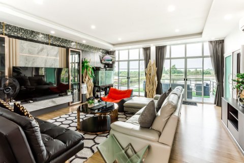 House in Chiang Mai, Thailand 3 bedrooms № 155345 - photo 7