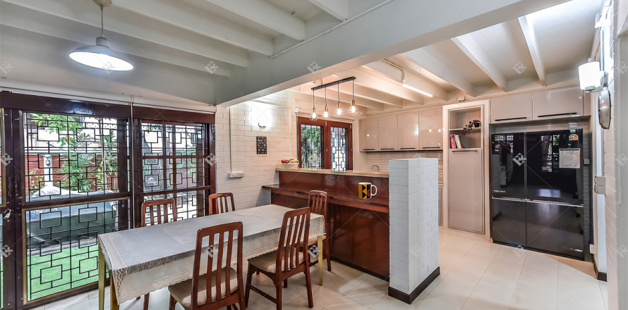 บ้านในกรุงเทพฯ, ประเทศไทย 4 ห้องนอน № 189477