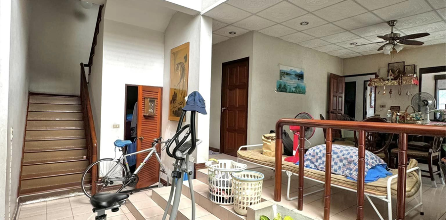 บ้านในกรุงเทพฯ, ประเทศไทย 4 ห้องนอน № 189475