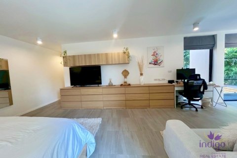 House in Hang Dong, Thailand 4 bedrooms № 158793 - photo 18