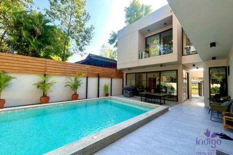 House in Hang Dong, Thailand 4 bedrooms № 158793