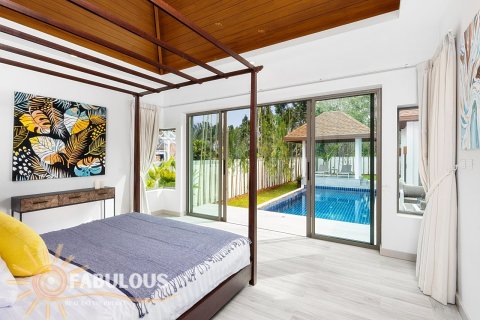 Villa in Rawai, Thailand 4 bedrooms № 179379 - photo 15