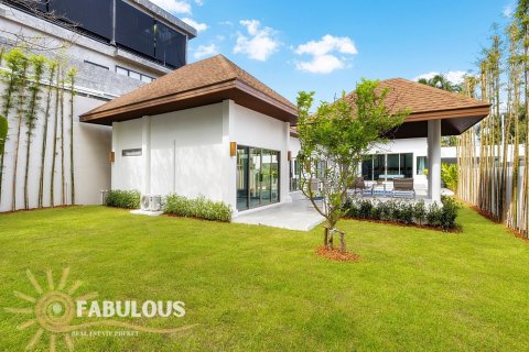 Villa in Rawai, Thailand 4 bedrooms № 179379 - photo 7