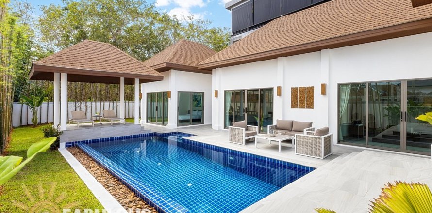 Villa in Rawai, Thailand 4 bedrooms № 179379