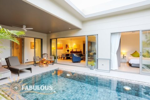 Villa in Bang Tao, Thailand 3 bedrooms № 179383