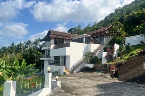 Villa in Ko Samui, Thailand 4 bedrooms № 179988 - photo 3