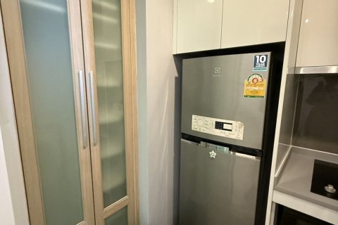 Студия в кондо в Ваттхане, Бангкок, Таиланд № 164362 - фото 4