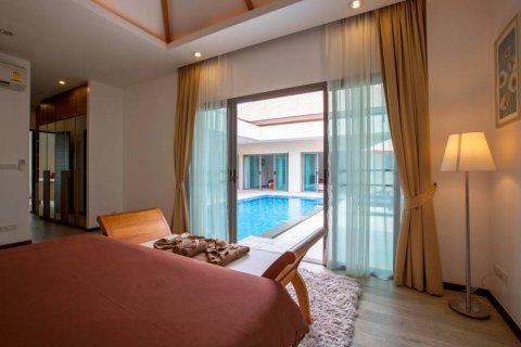 Villa in Rawai, Thailand 3 bedrooms № 156281 - photo 8