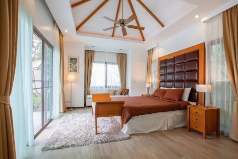 Villa in Rawai, Thailand 3 bedrooms № 156281 - photo 7