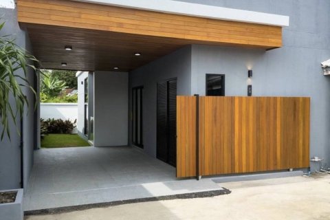 House in Chalong, Thailand 3 bedrooms № 156277 - photo 1