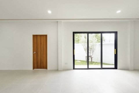 House in Chalong, Thailand 3 bedrooms № 156277 - photo 8