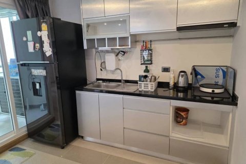 Кондоминиум с 2 спальнями в Хуай Кванге, Бангкок, Таиланд № 156278 - фото 7