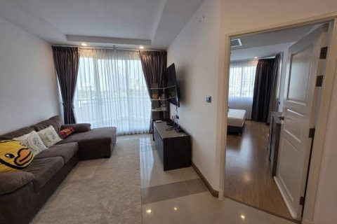 Кондоминиум с 2 спальнями в Хуай Кванге, Бангкок, Таиланд № 156278 - фото 1