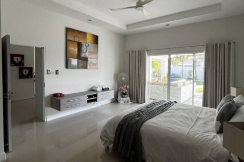 Вилла в Хуа Хине, Таиланд с 4 спальнями  № 156280 - фото 7