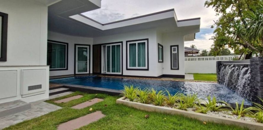 House in Bang Lamung, Thailand 3 bedrooms № 146892