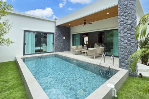 Villa in Chalong, Thailand 2 bedrooms № 146889 - photo 1